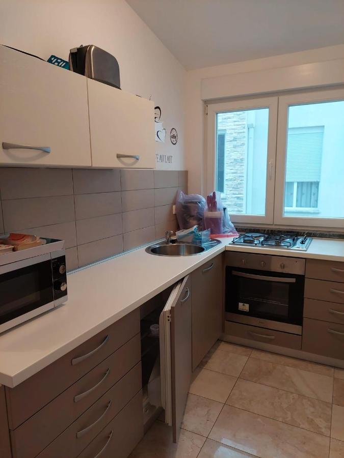 Apartman Lozancic วีร์ ภายนอก รูปภาพ