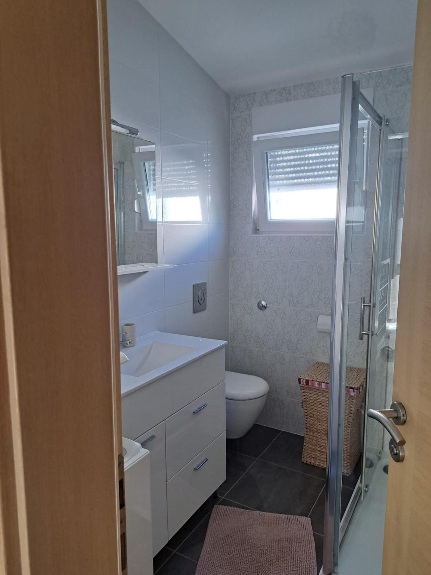 Apartman Lozancic วีร์ ภายนอก รูปภาพ